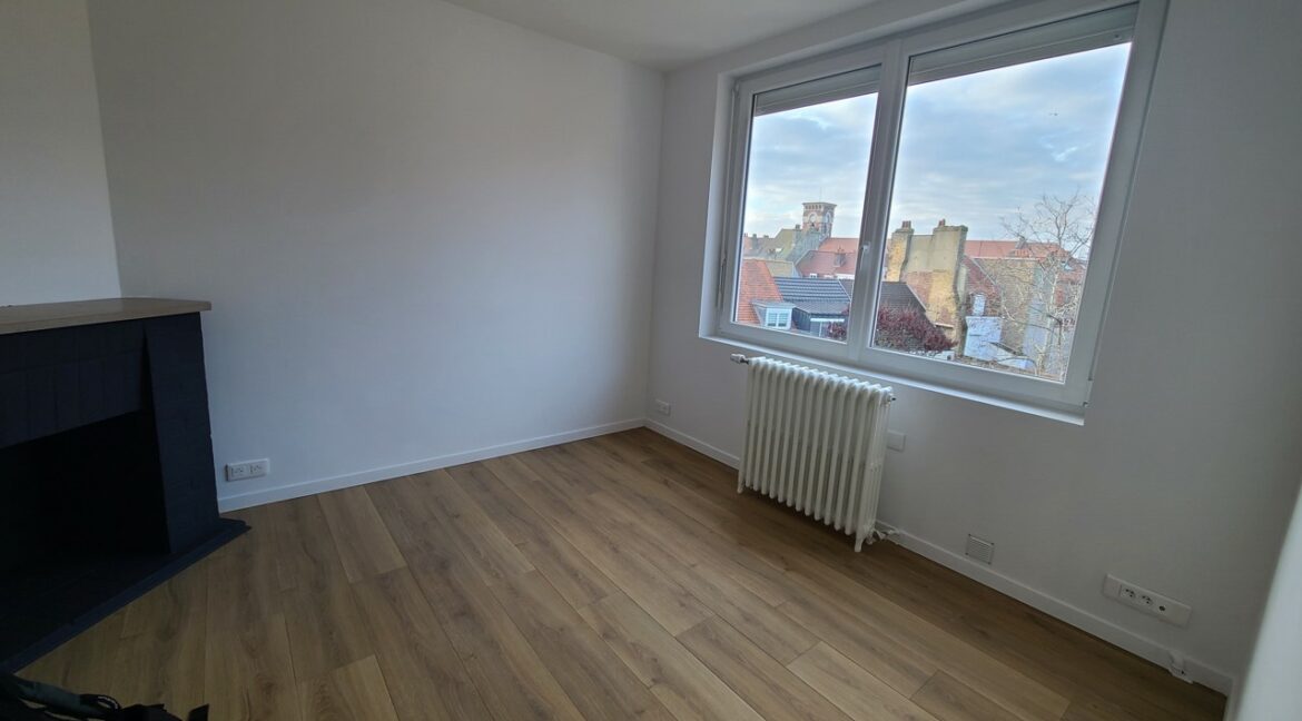 Becuwe-Ansart Delta(4)