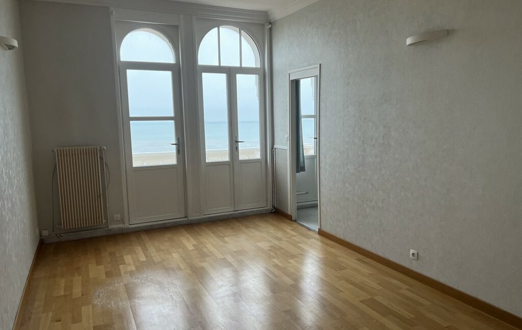 SCI L'Hayédée 102 d de mer appt 34 3è ét(1)